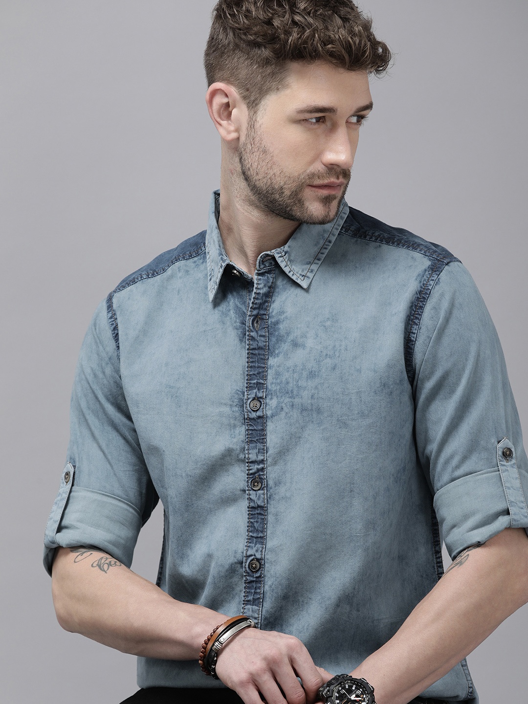 

The Roadster Lifestyle Co Men Blue Opaque Pure Cotton Casual Shirt