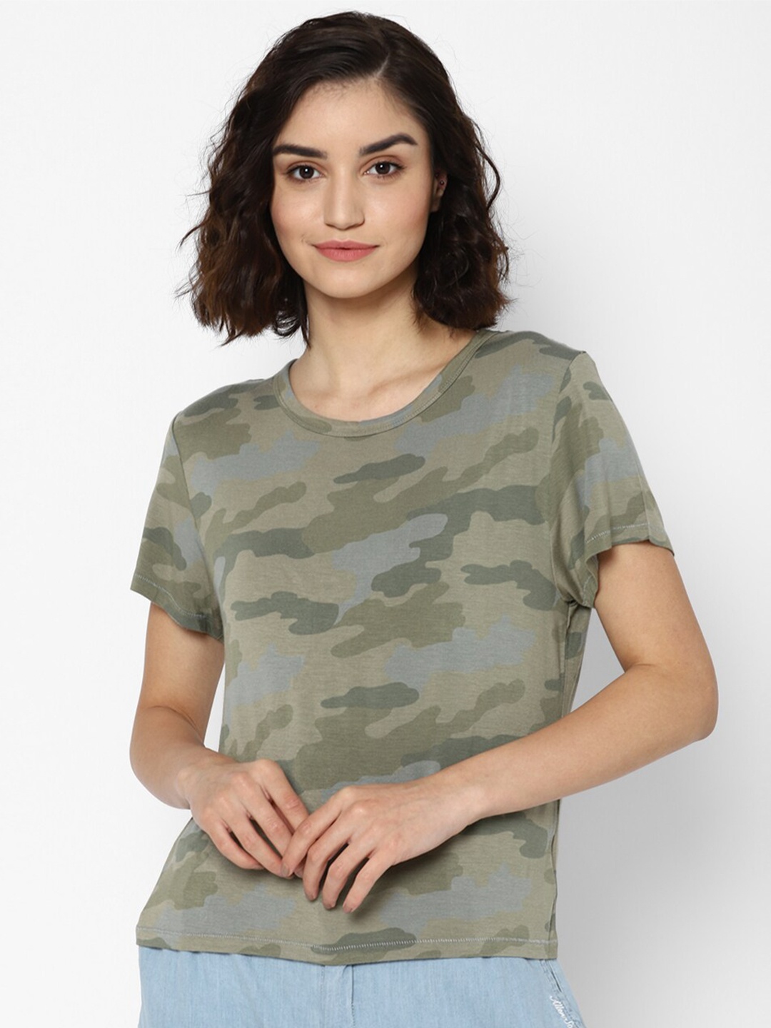 

AMERICAN EAGLE OUTFITTERS Women Green Camouflage Printed T-shirt