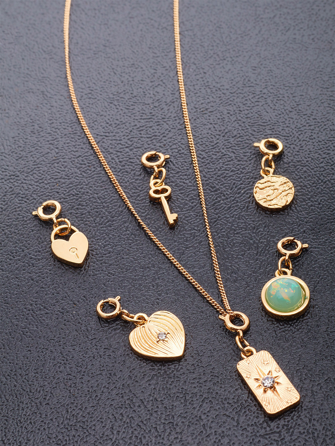 

AMI Women Gold-Plated Contemporary Chain With 6 Changeable Pendants