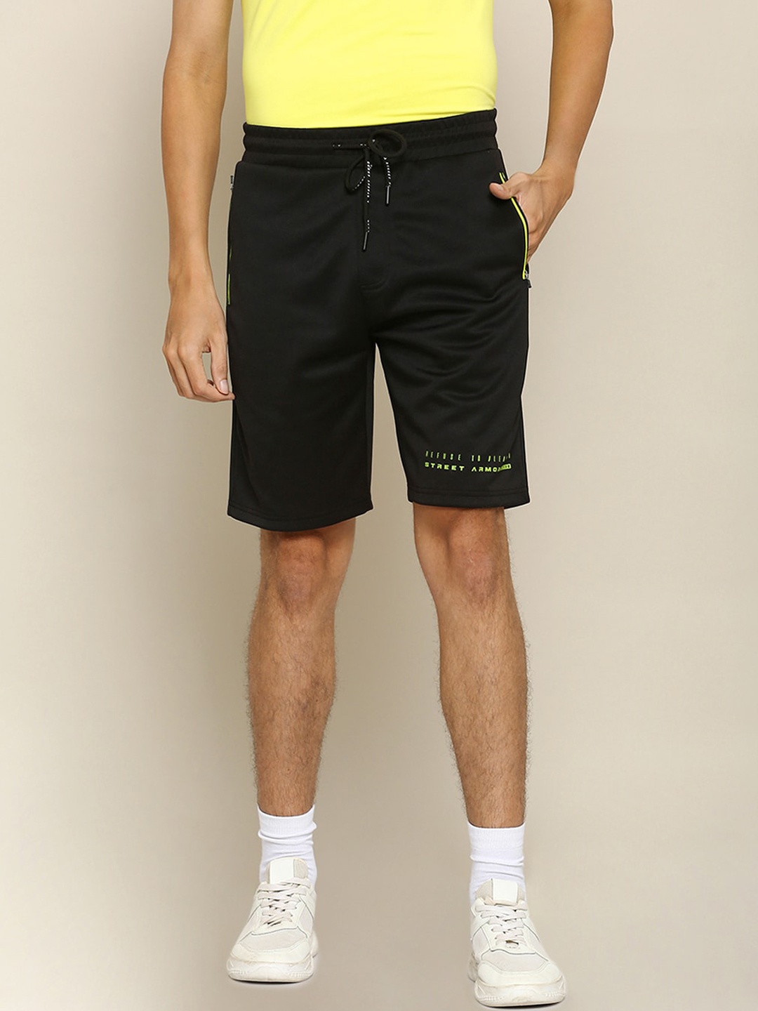 

Street Armor by Pantaloons Men Black Regular Shorts