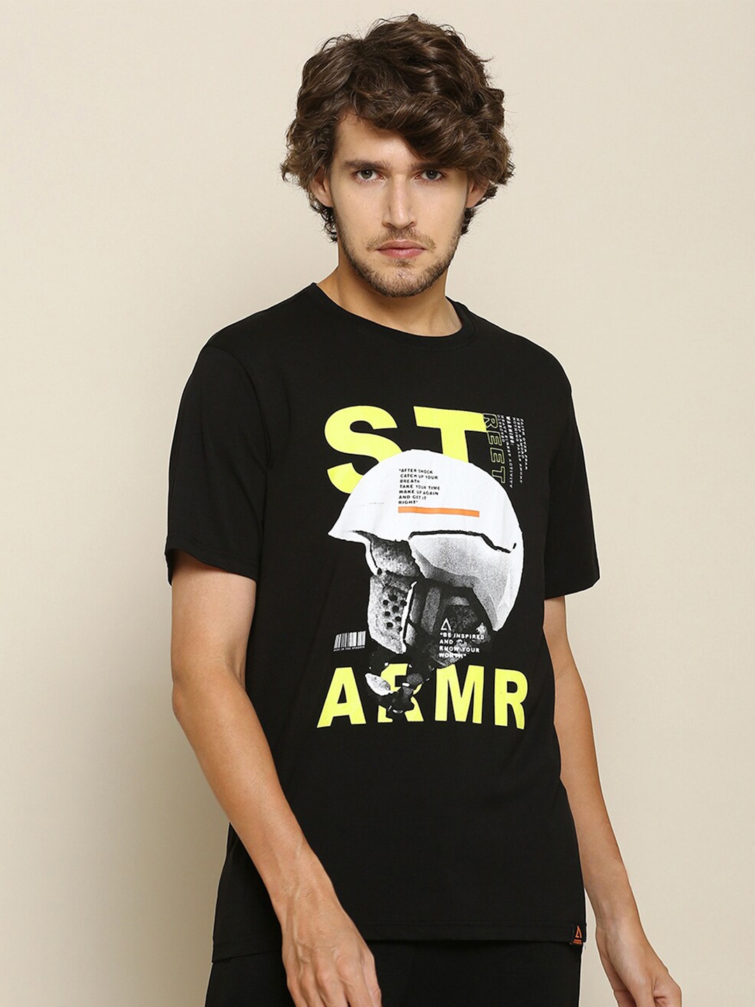 

Street Armor by Pantaloons Men Black Typography Printed T-shirt