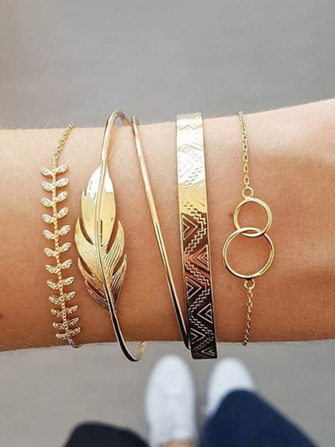 

Shining Diva Fashion Women Set Of 5 White-Toned Gold-Plated Cuff Bracelets