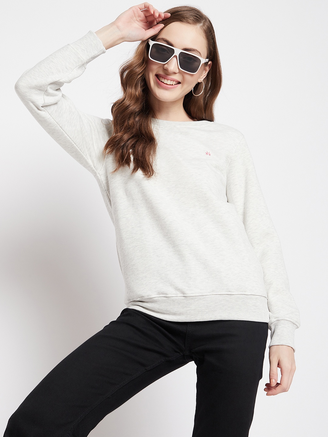

Crimsoune Club Women Off White Sweatshirt