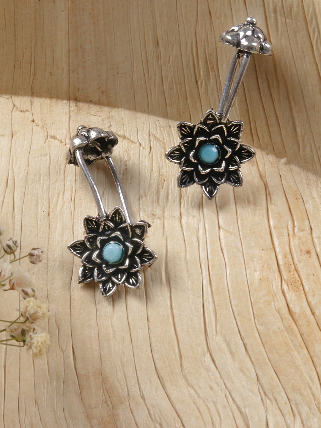 

TEEJH Silver-Toned & Turquoise Blue Floral Ear Cuff Earrings