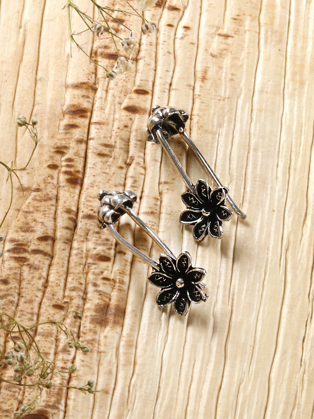 

TEEJH Silver-Toned & Black Contemporary Ear Cuff Earrings