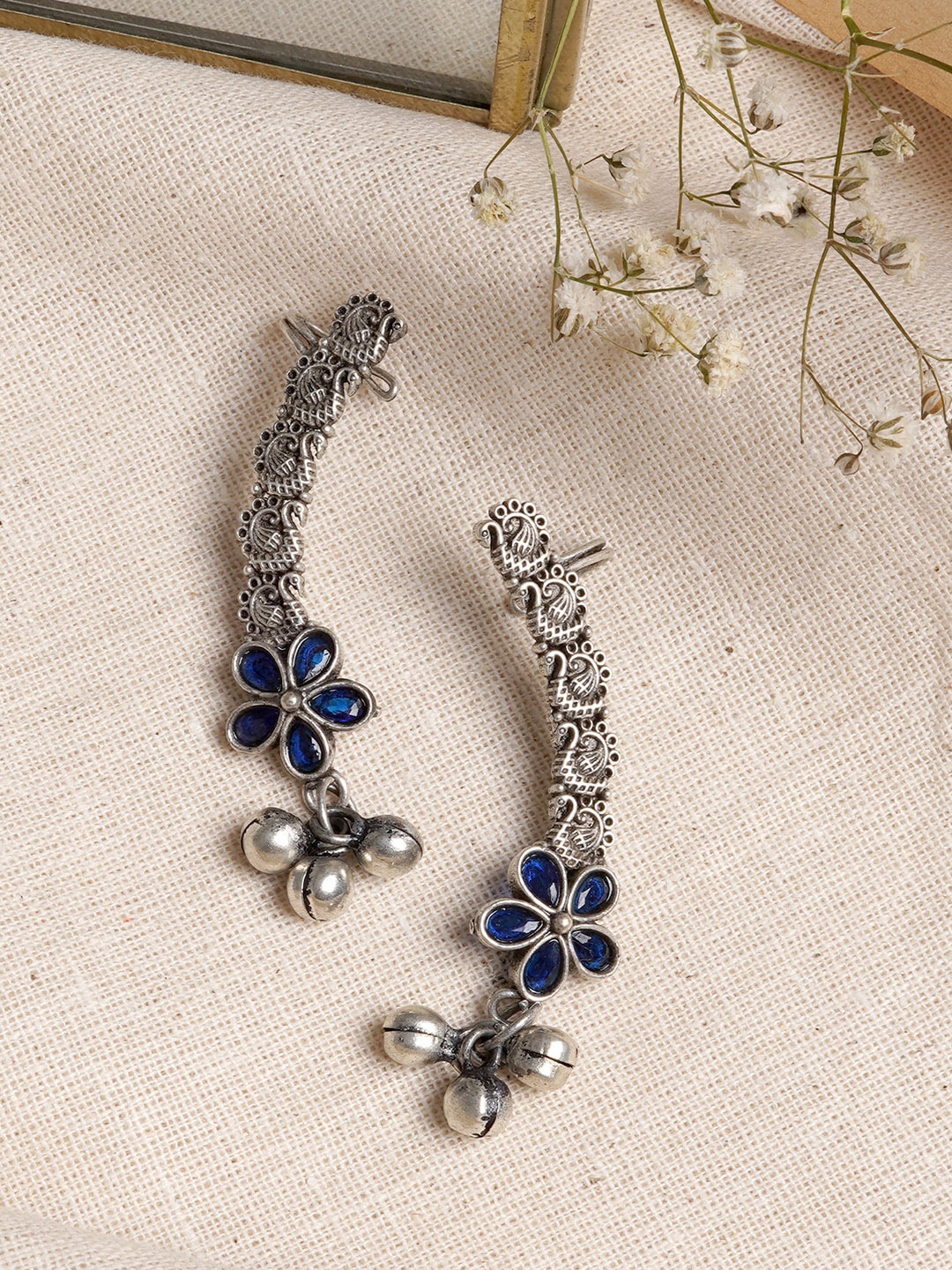 

TEEJH Silver-Toned & Navy Blue Floral Ear Cuff Earrings