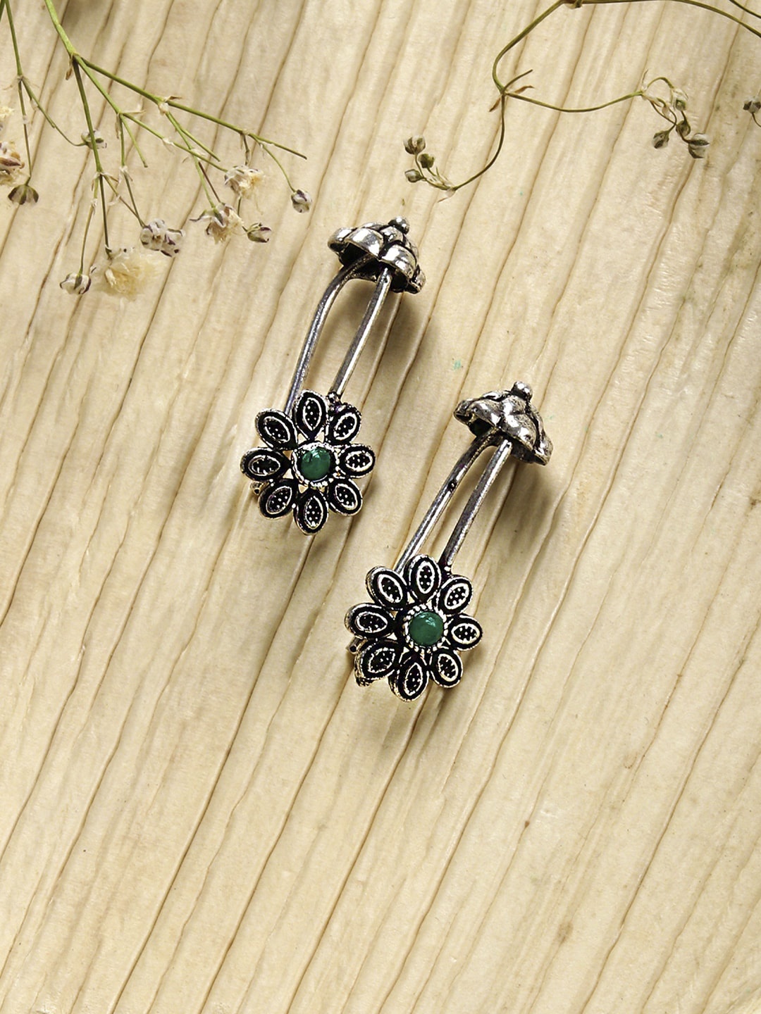 

TEEJH Silver-Toned & Green Floral Ear Cuff Earrings