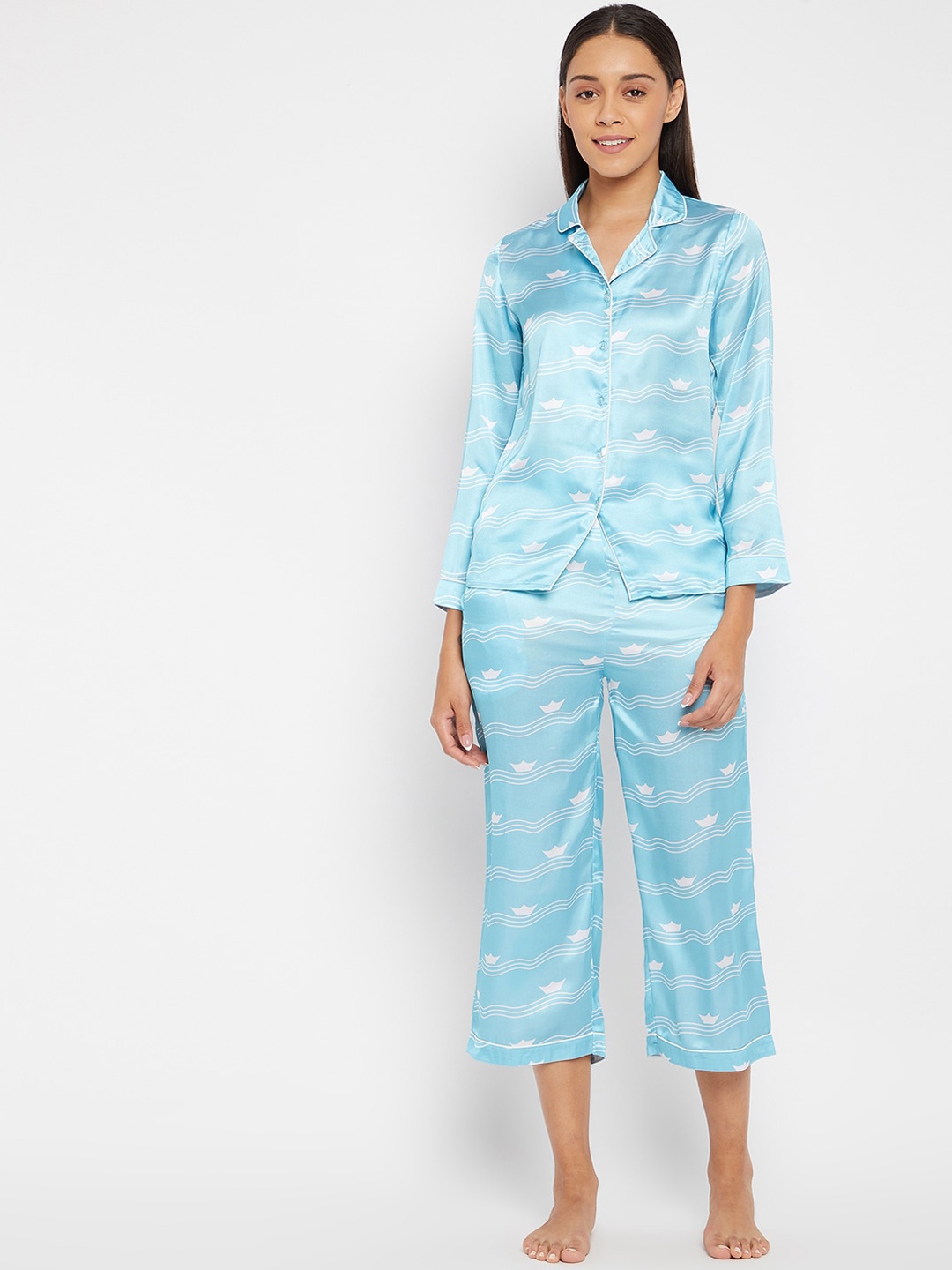 

PANIT Women Blue & White Printed Night suit