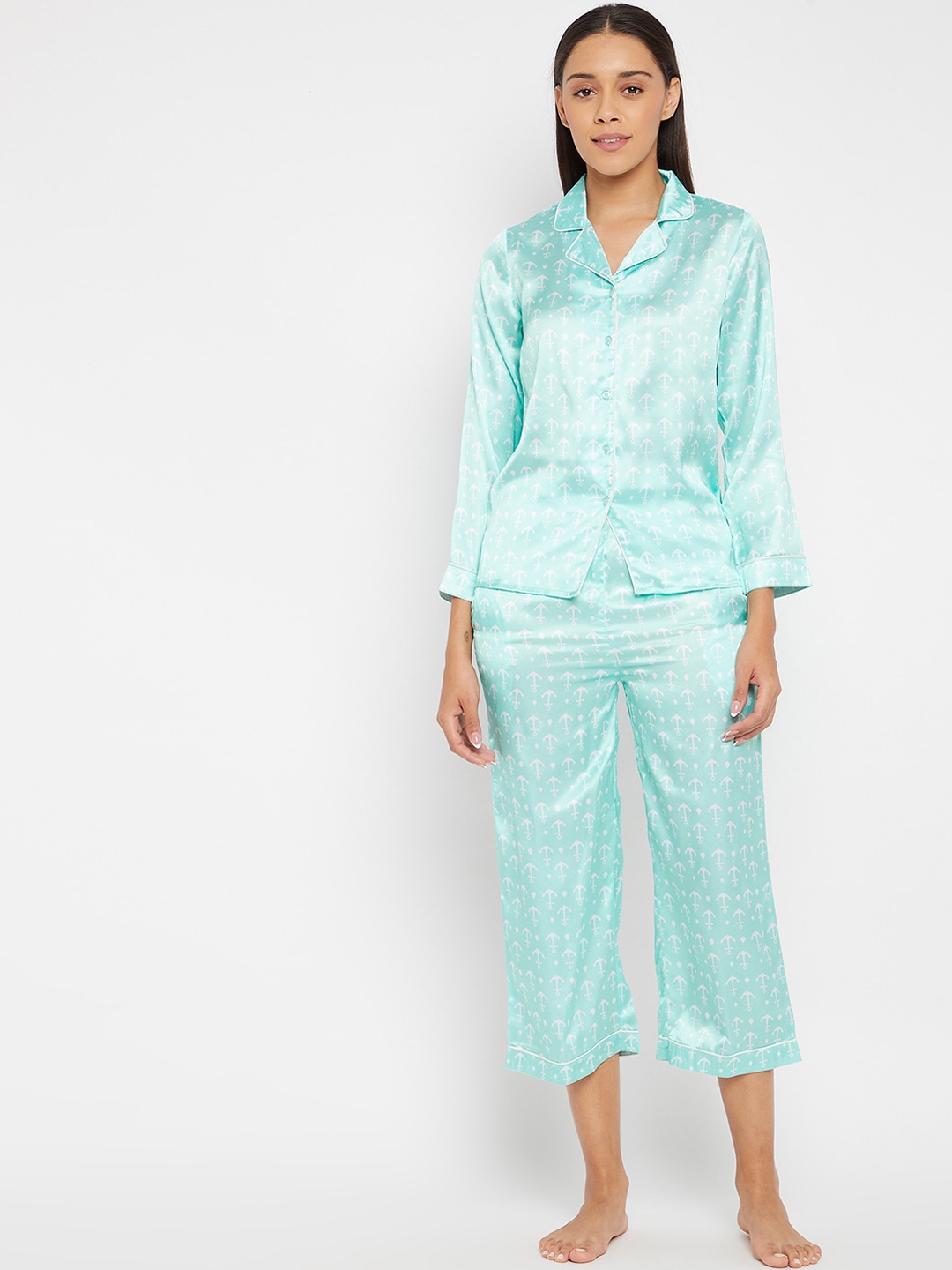 

PANIT Women Blue & White Printed Night suit