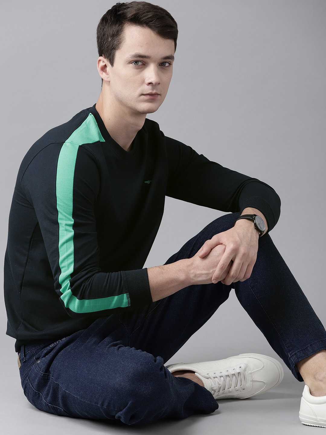 

Park Avenue Men Navy Blue Sweatshirt