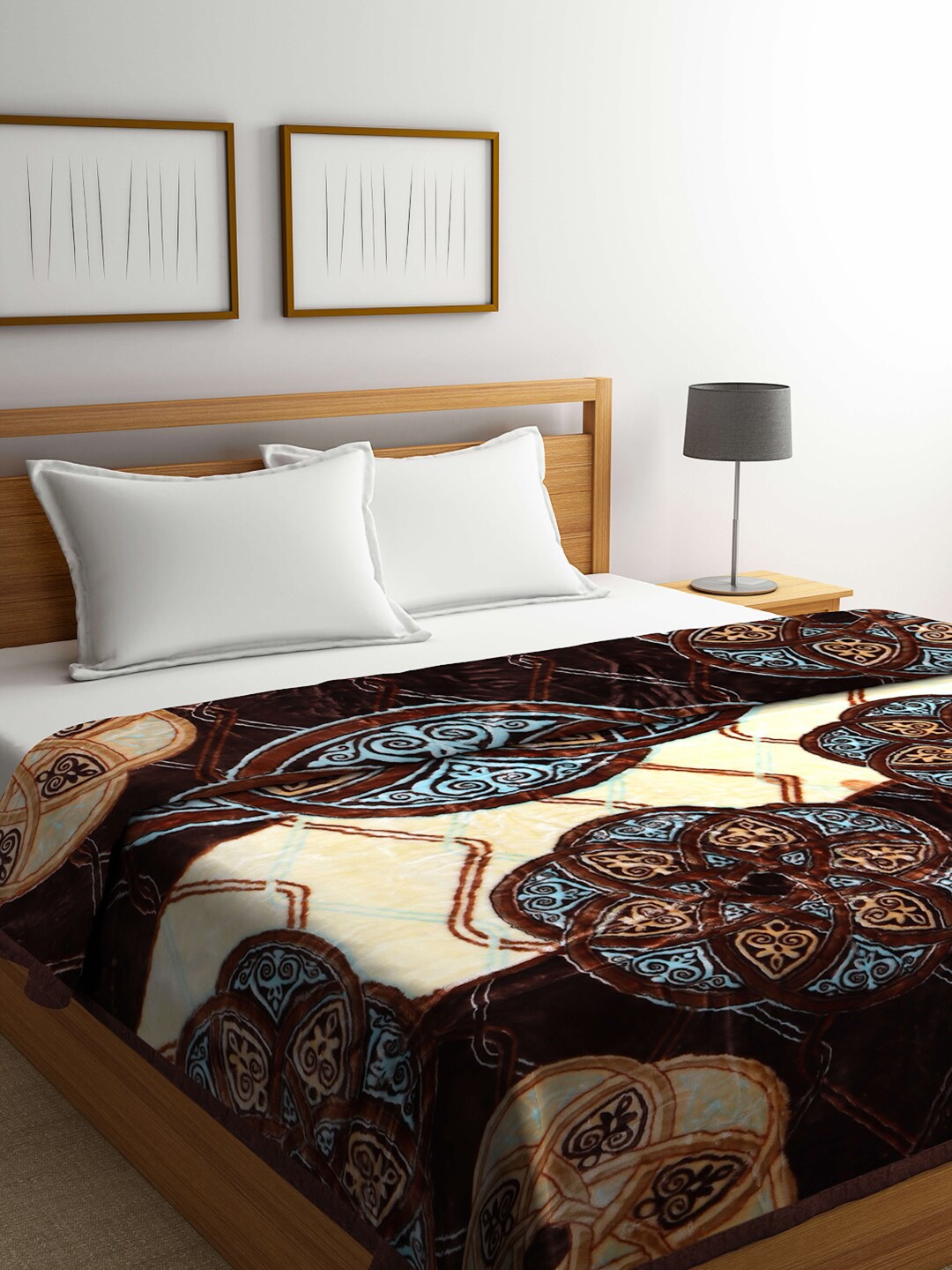 

Arrabi Brown Geometric Printed Mild Winter 210 GSM Double Bed Blanket