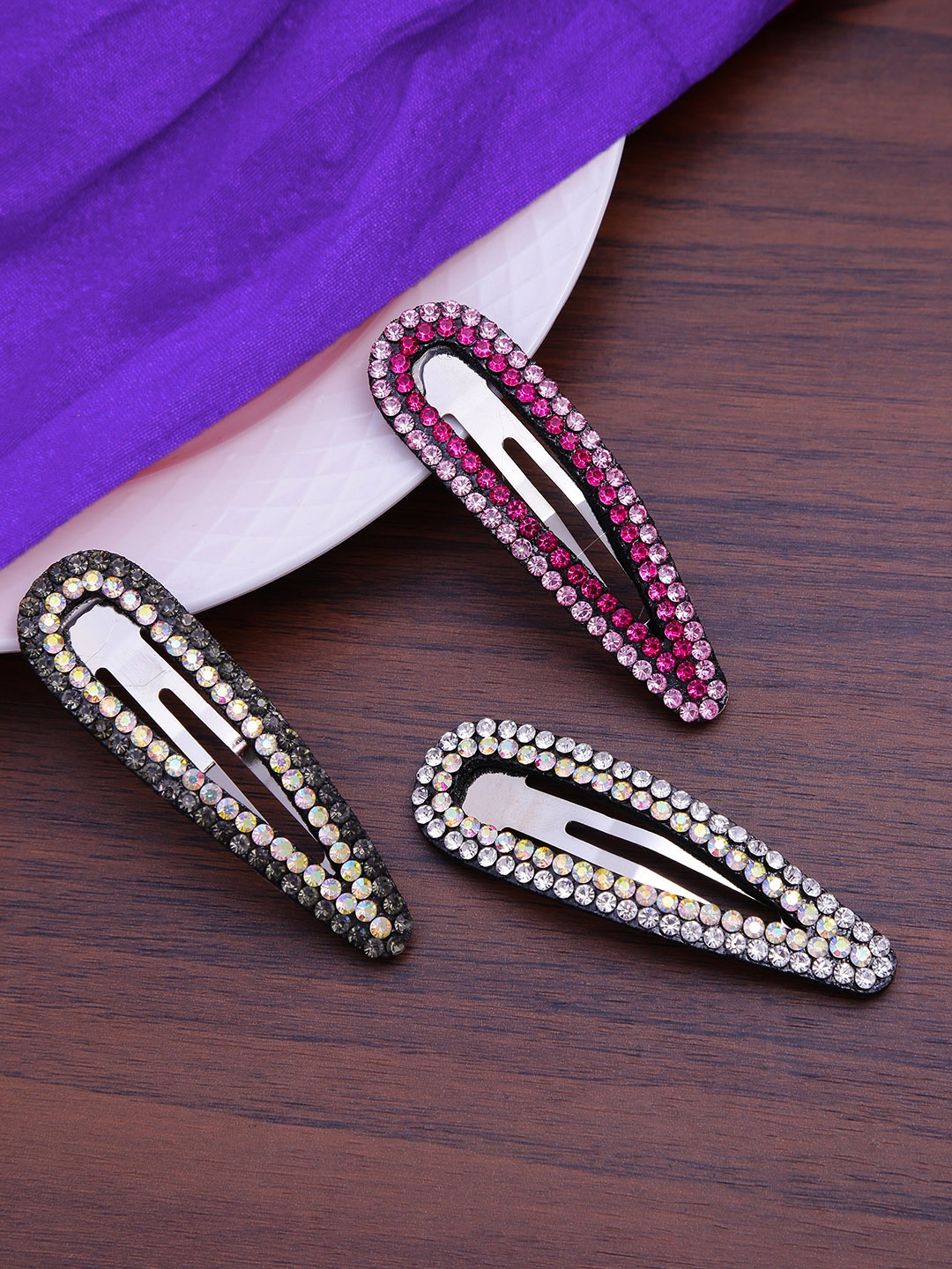 

Yellow Chimes Women Pink & White Set of 3 Embellished Tic Tac Hair Clips