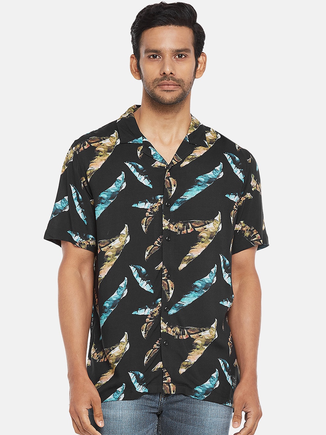 

People Men Green Opaque Abstract Printed Casual Shirt