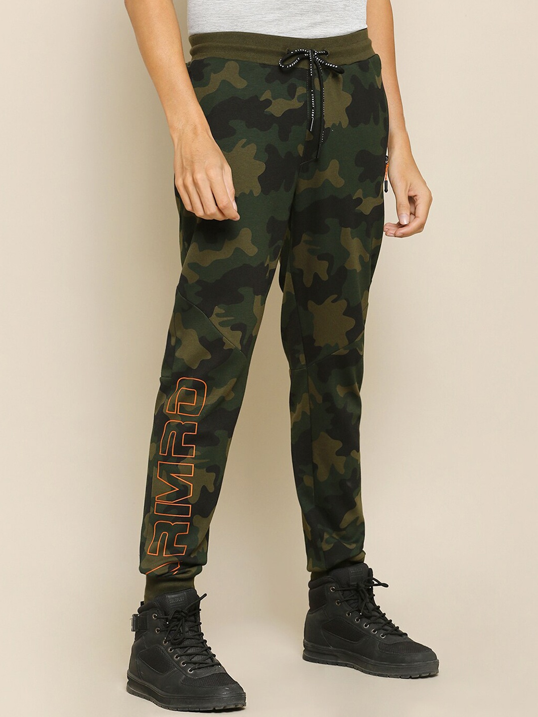 

Street Armor by Pantaloons Men Green Camouflage Printed Joggers