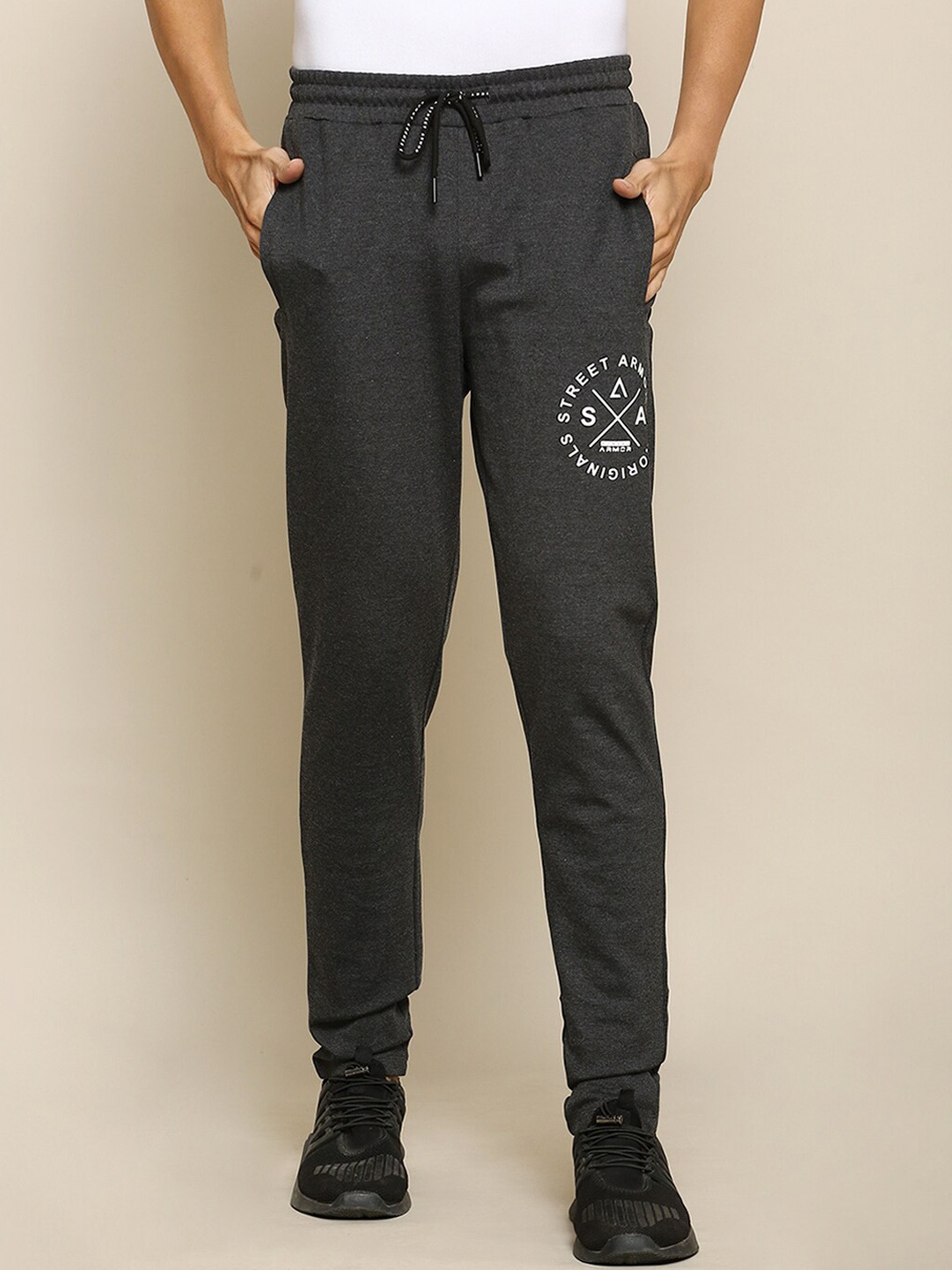 

Street Armor By Pantaloons Men Grey Solid Track Pants