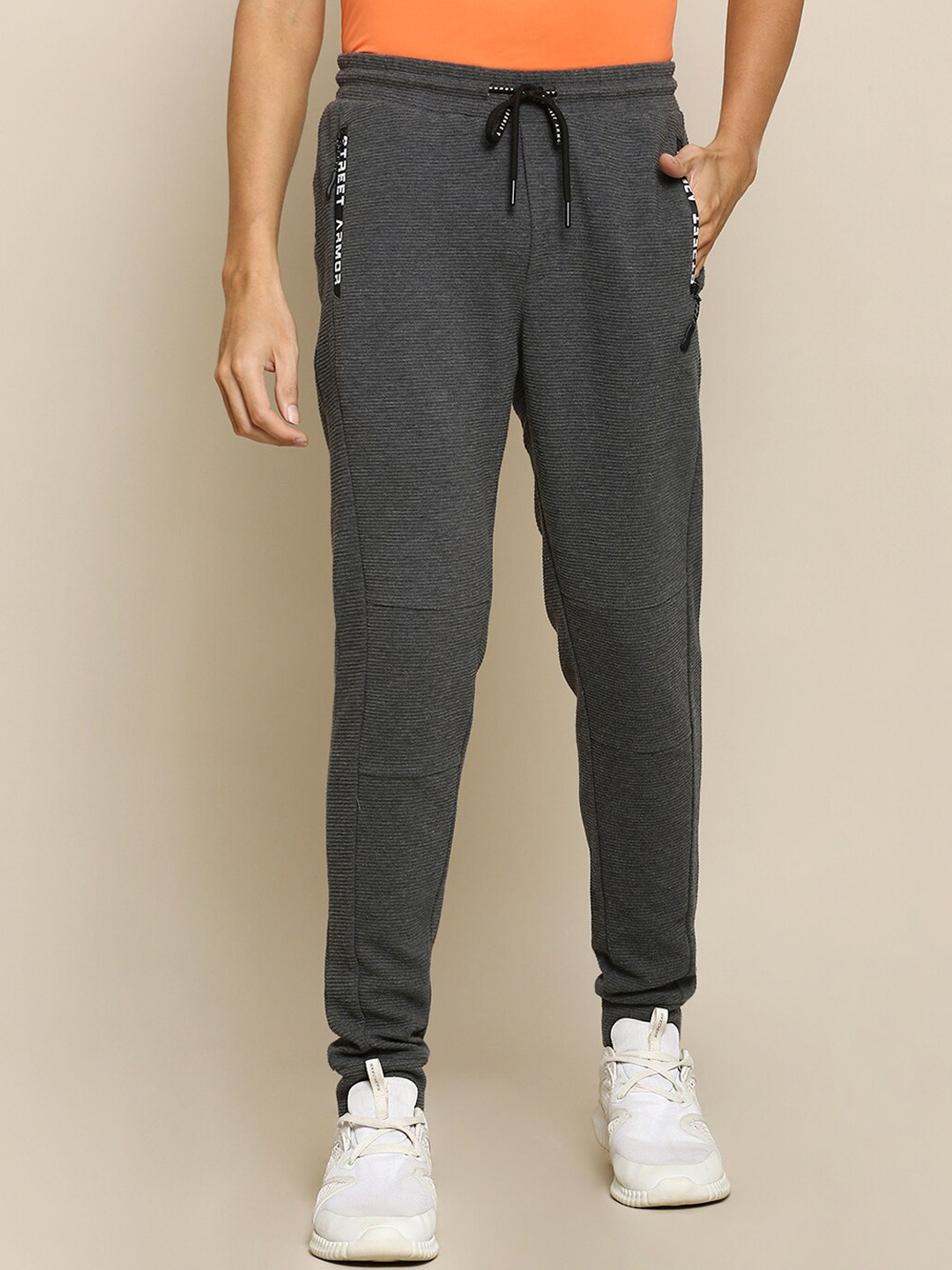 

Street Armor by Pantaloons Men Grey Solid Relaxed-Fit Track Pants