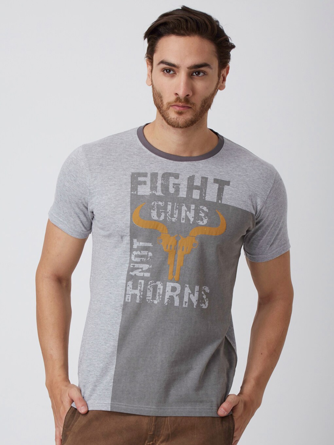 

YAK Men Grey & Yellow Printed Slim Fit T-shirt