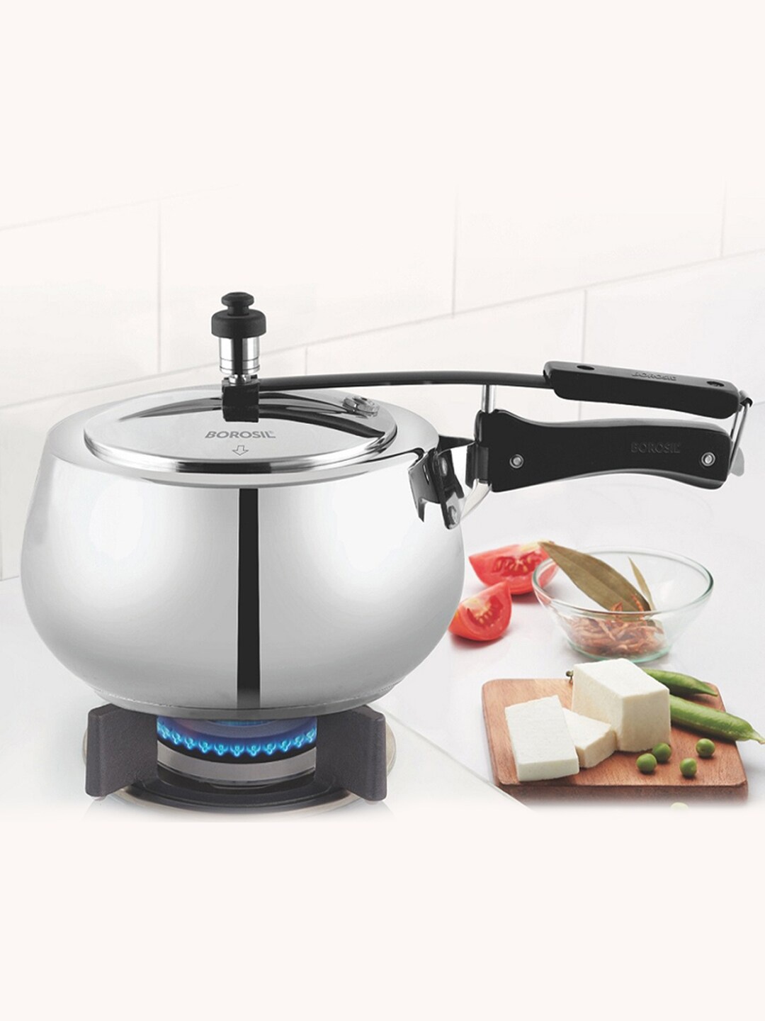 

BOROSIL Silver Toned Stainless Steel 3 L Induction Base Pressure Cooker