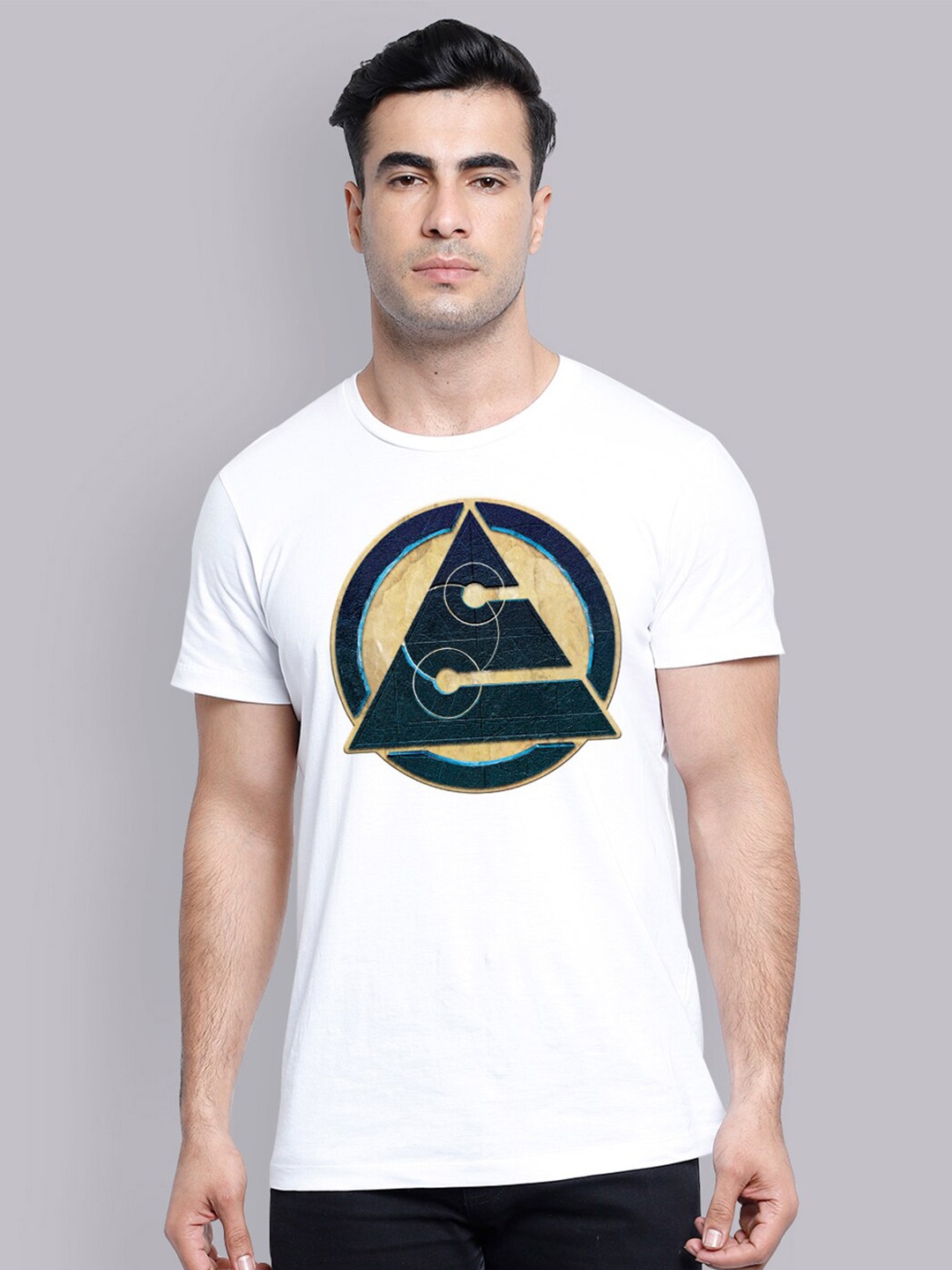 

Free Authority Men White Black Eternals Printed Pure Cotton T-shirt