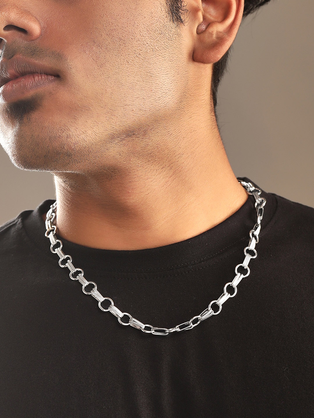 

The Roadster Lifestyle Co Men Silver-Plated Chain
