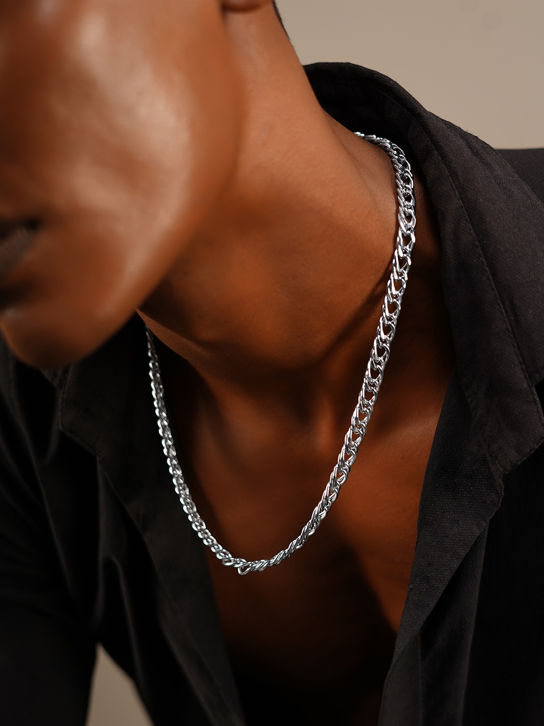 

The Roadster Lifestyle Co Men Silver-Plated Chain