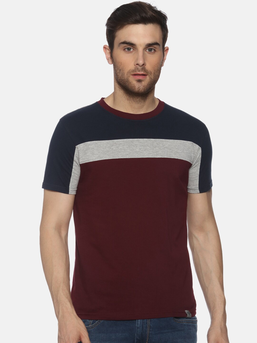 

FIDO DIDO Men Maroon & Grey Colourblocked Slim Fit T-shirt