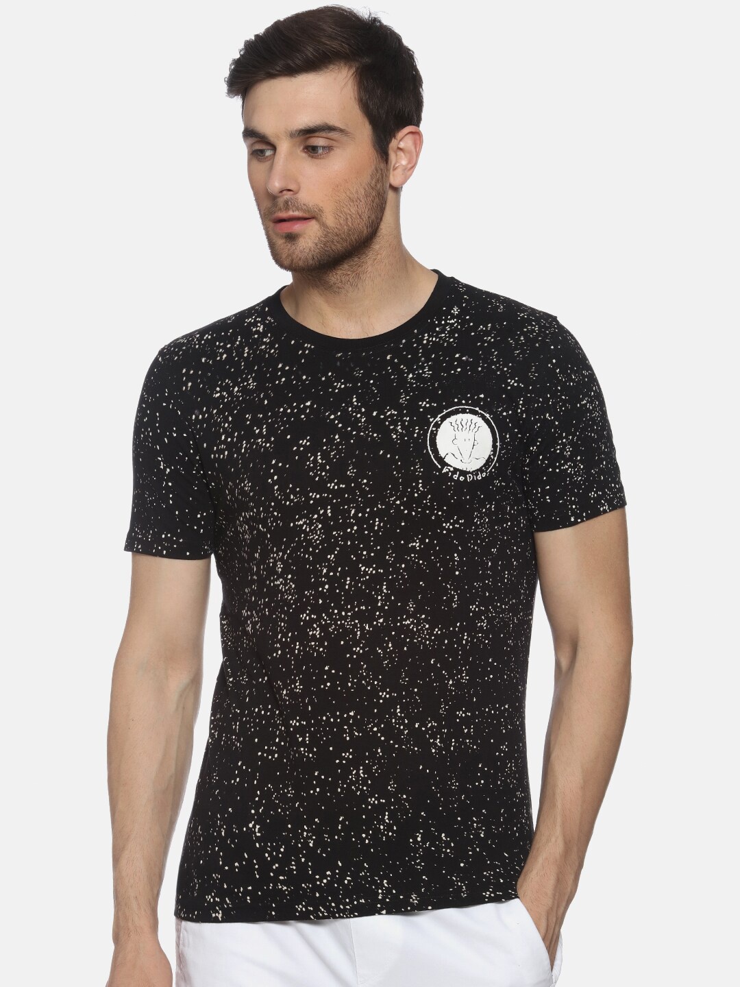 

FIDO DIDO Men Black Pure Cotton Printed Slim Fit Pure Cotton T-shirt