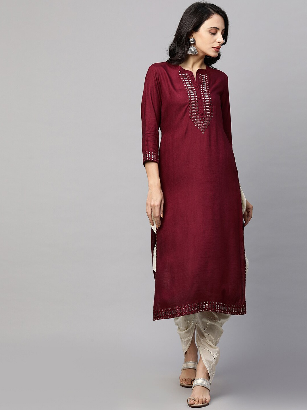 

FASHOR Women Burgundy Geometric Embellished Kurta