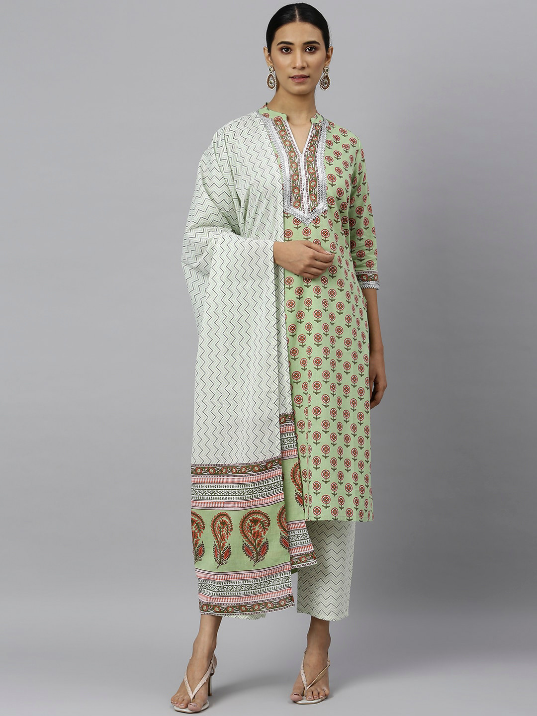 

Khushal K Women Green & Peach-Coloured Printed Pure Cotton Kurta with Trousers & Dupatta