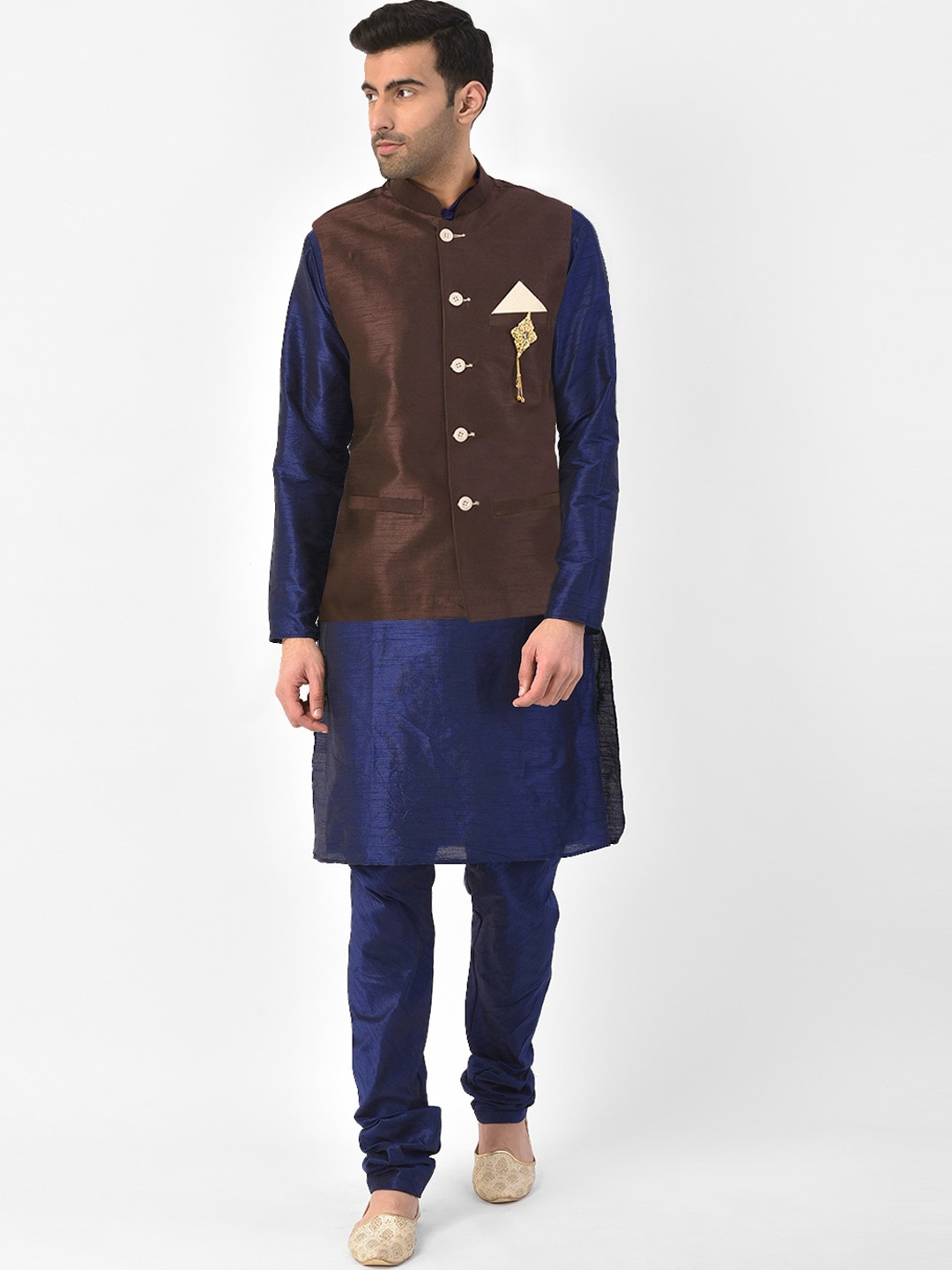 

SG LEMAN Men Navy Blue Regular Raw Silk Kurta with Pyjamas & Nehru Jackets