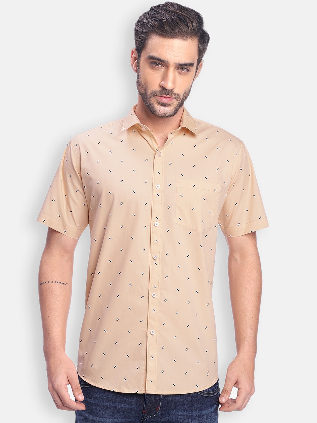 

Zeal Men Peach Standard Opaque Printed Casual Shirt