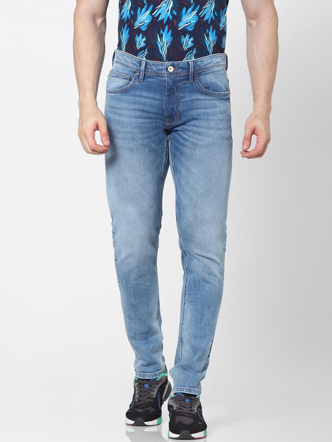 

Celio Men Blue Skinny Fit Heavy Fade Jeans
