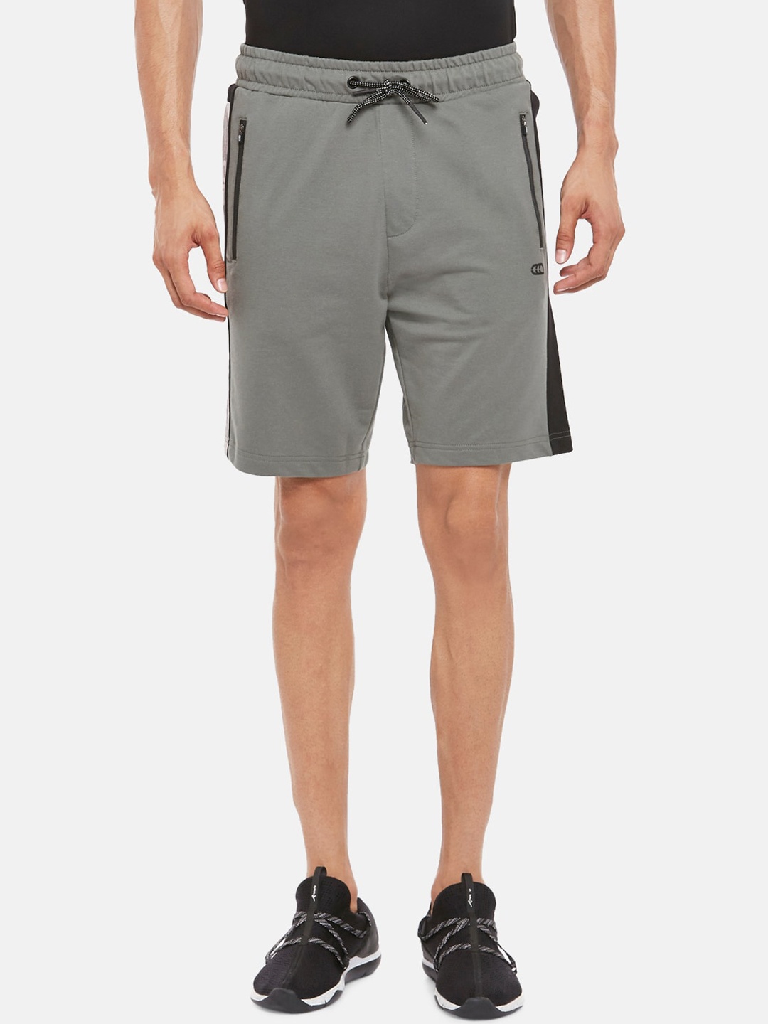 

Ajile by Pantaloons Men Grey Slim Fit Sports Shorts