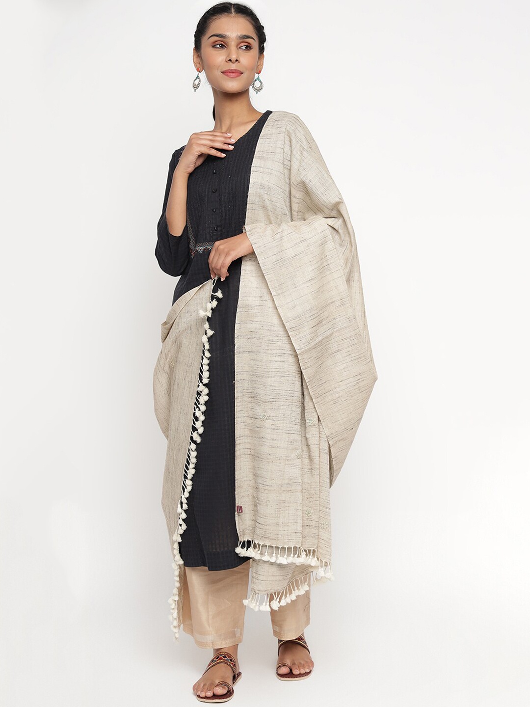

Fabindia Women Beige & White Woven Design Mirror Work Woolen Shawl With Tassels