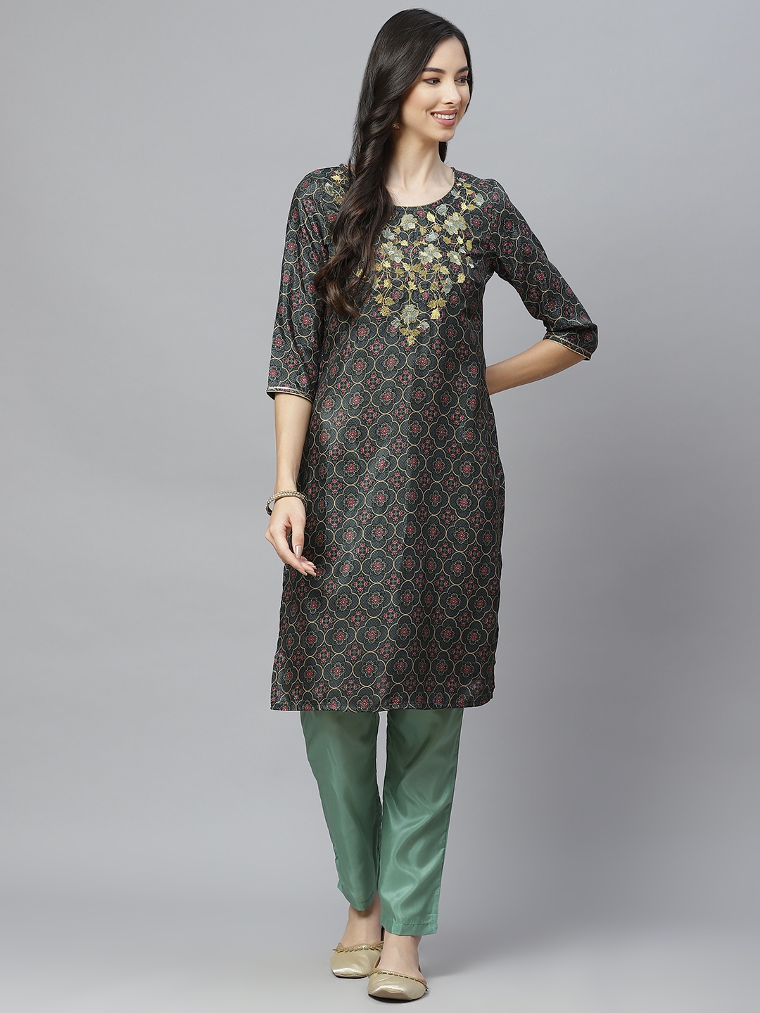 

AURELIA Women Green & Golden Ethnic Motifs Print Thread Work Detail Kurta with Trousers