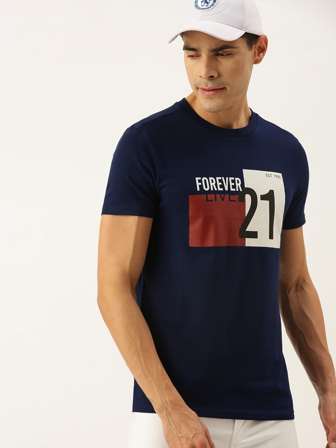 

FOREVER 21 Men Blue & White Printed T-shirt