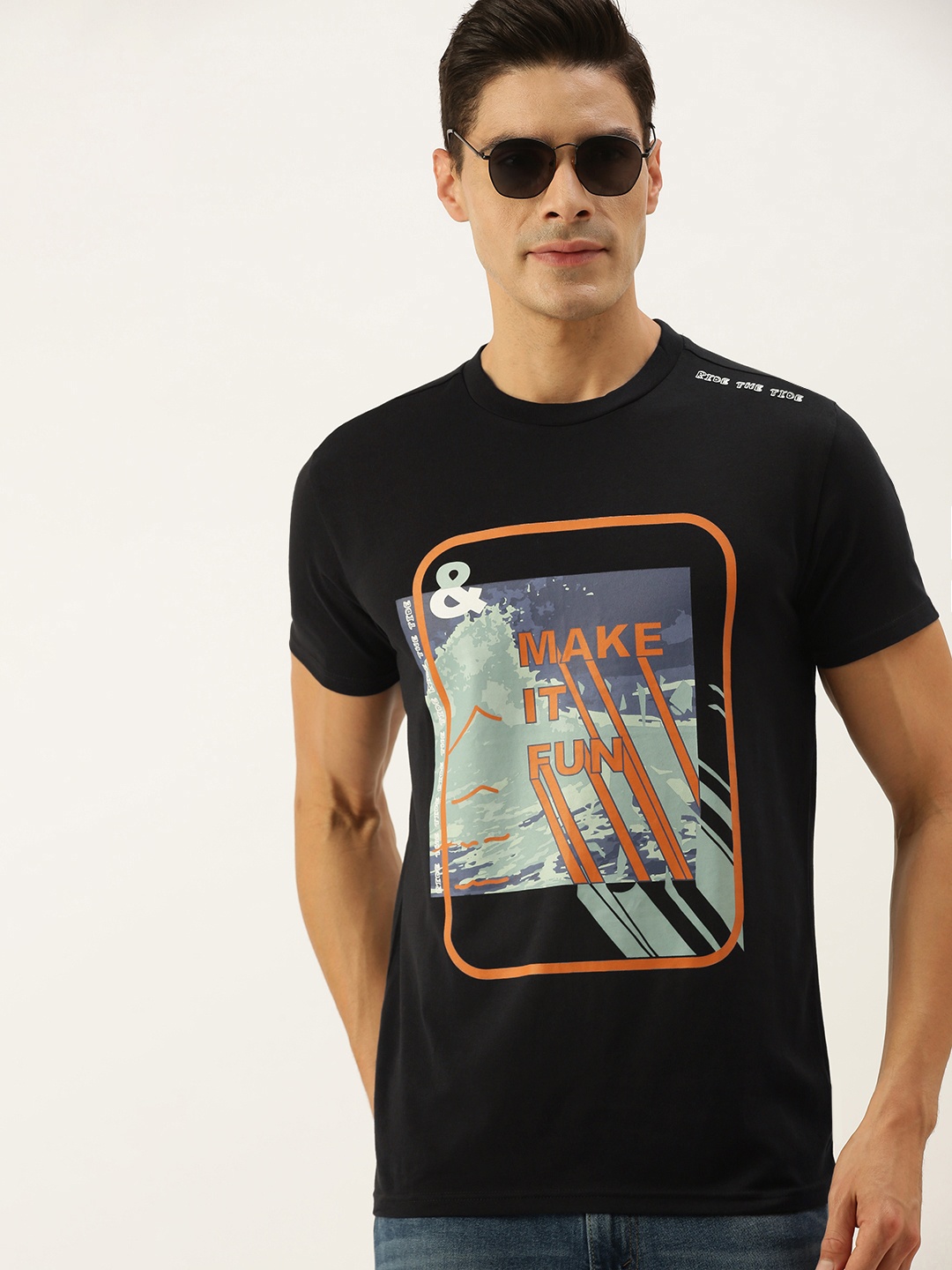 

FOREVER 21 Men Black & Orange Printed T-shirt