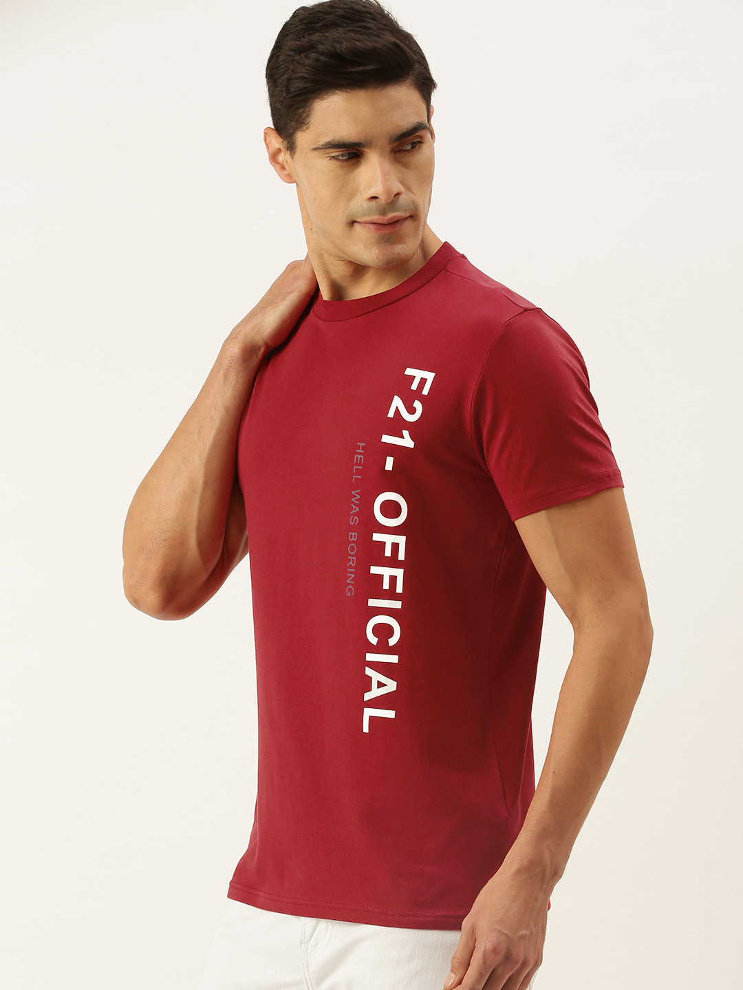 

FOREVER 21 Men Red Typography Printed T-shirt