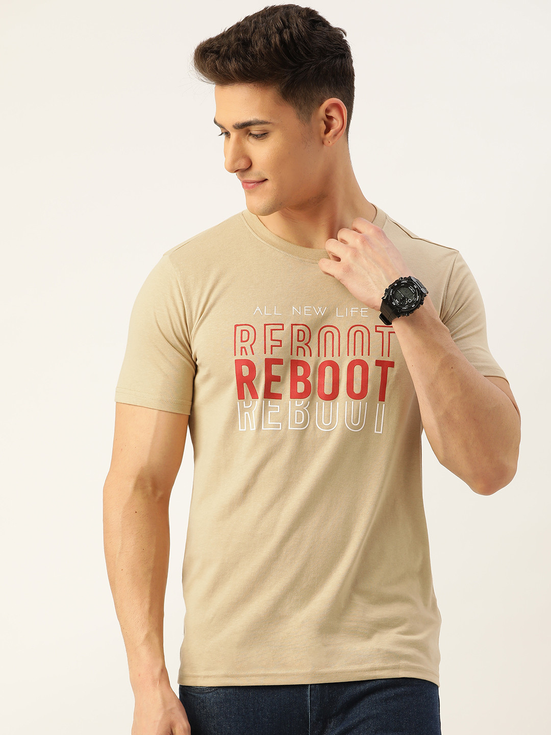 

FOREVER 21 Men Beige Typography Printed T-shirt