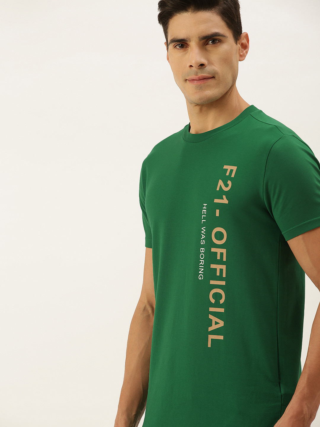 

FOREVER 21 Men Green & Yellow Printed T-shirt