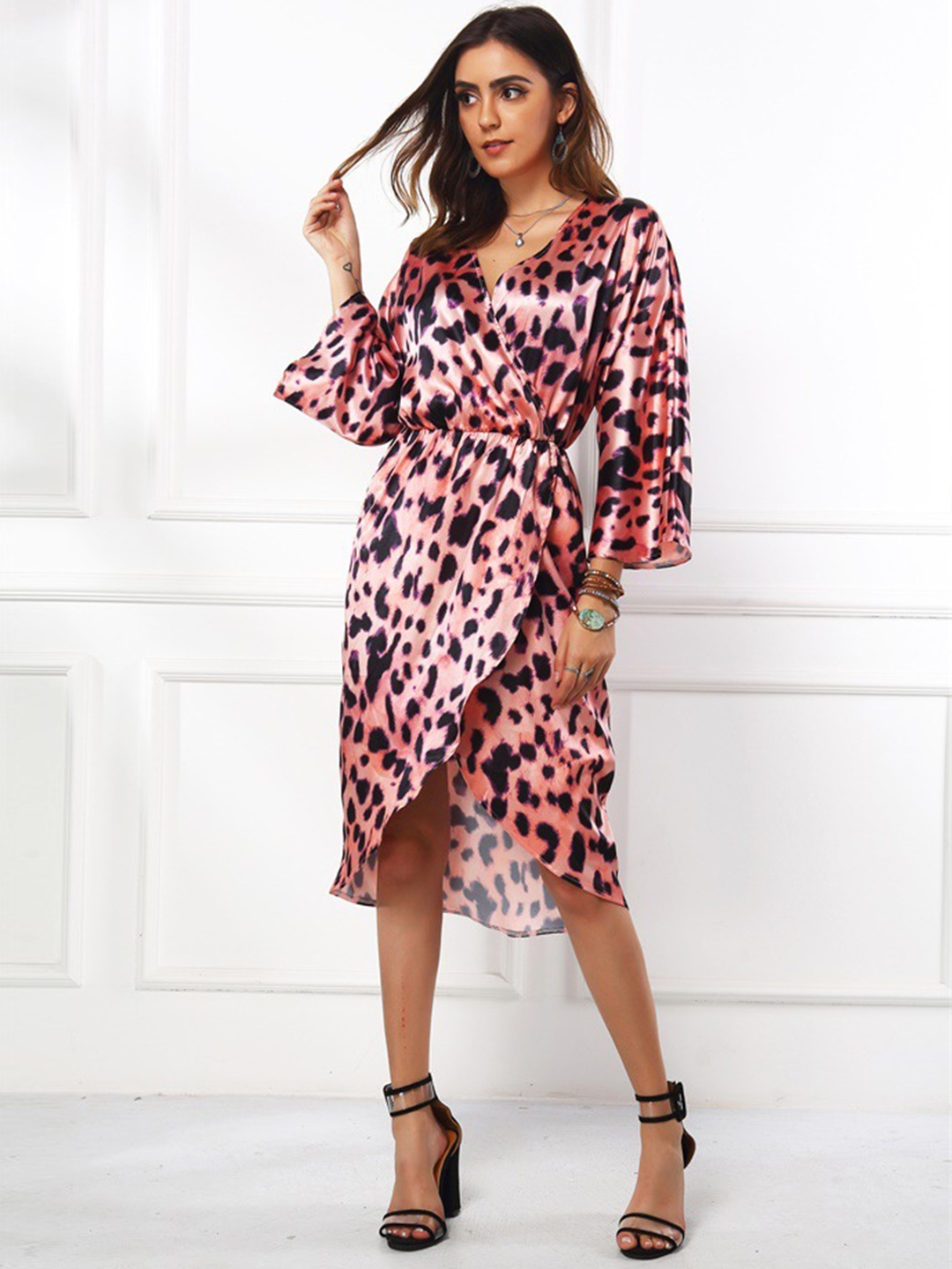 

URBANIC Pink & Purple Leopard Printed Wrap Dress