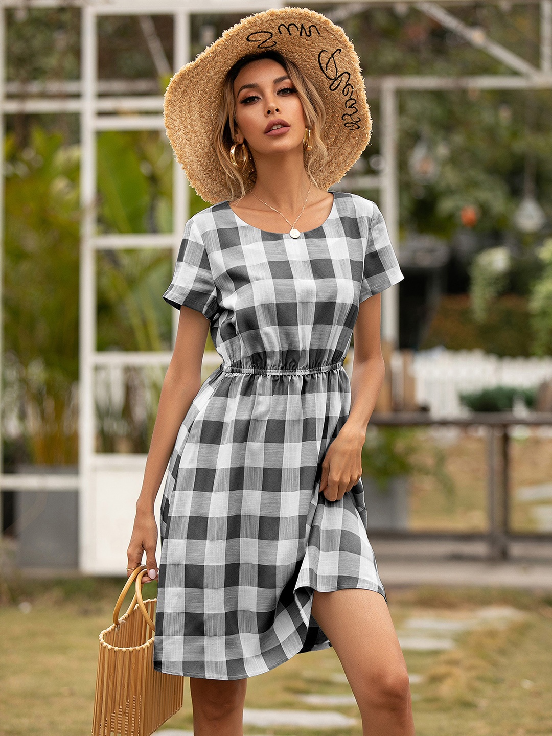 

URBANIC Charcoal Grey & Off White Checked A-Line Dress