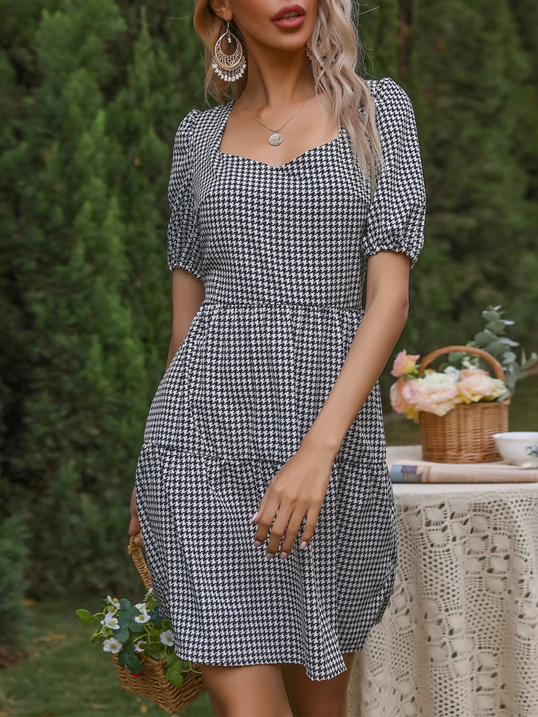 

URBANIC Black & White Houndstooth Print A-Line Dress