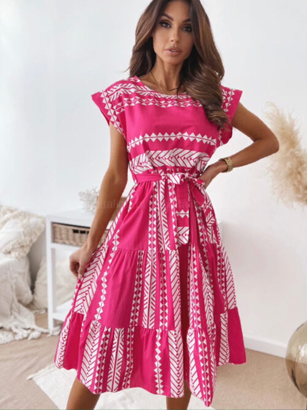 

URBANIC Women Pink & White Geometric Print Tiered A-Line Midi Dress