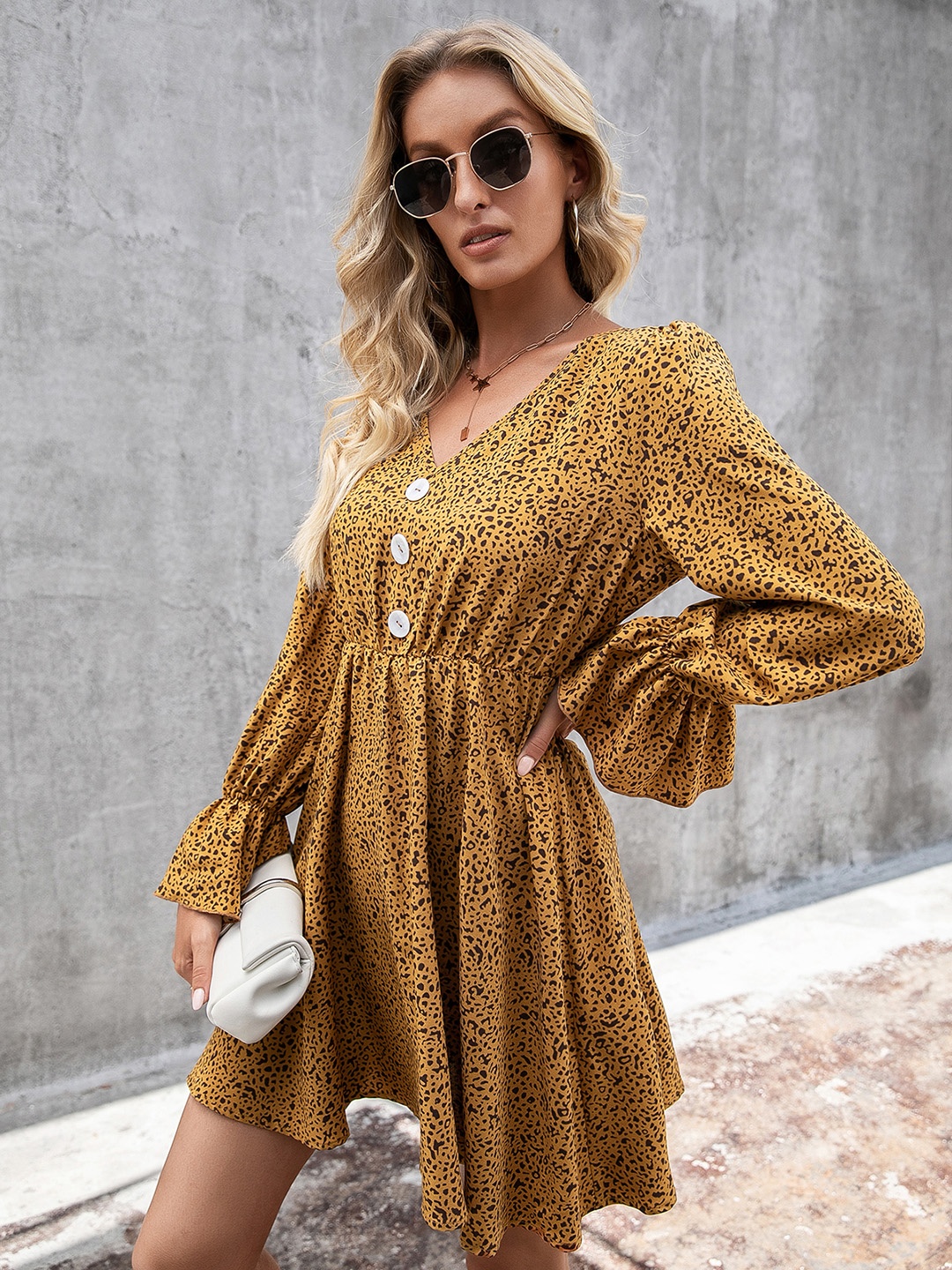 

URBANIC Coffee Brown & Peach-Coloured Printed Button A-Line Dress