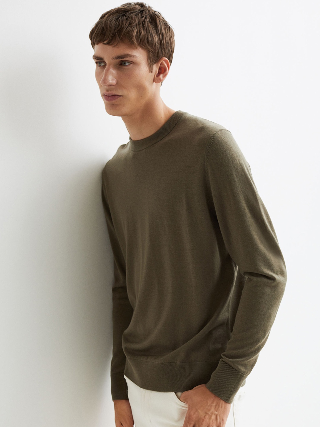 

H&M Men Green Solid Merino Wool Jumper