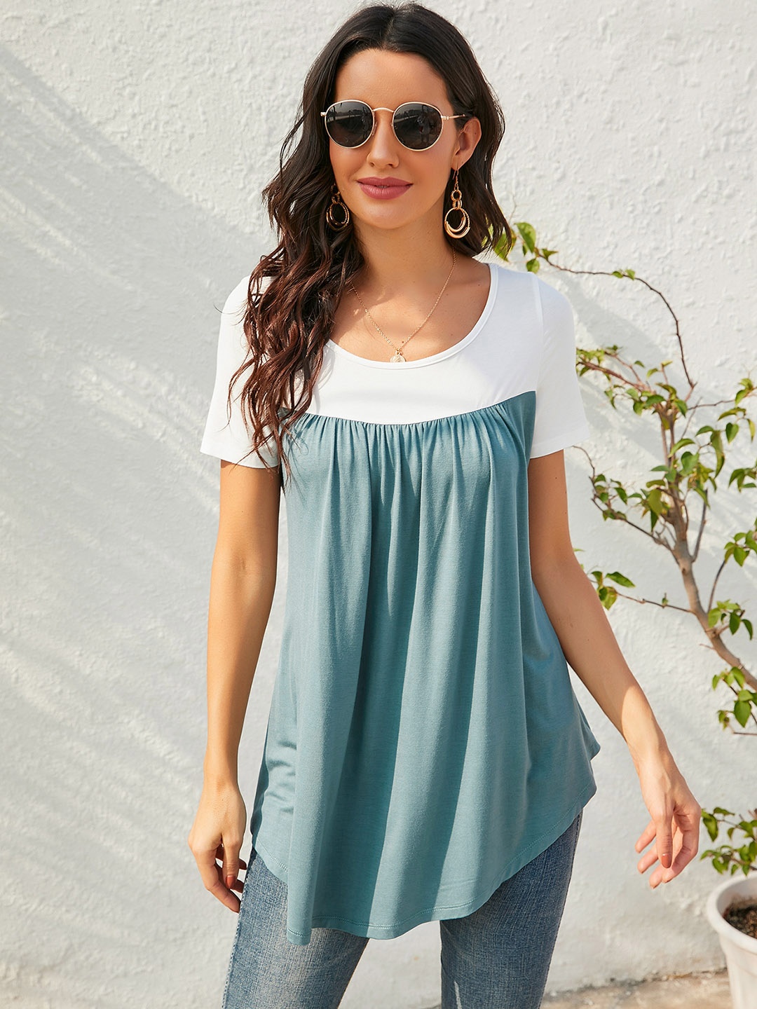

URBANIC Blue & White Colourblocked A-Line Longline Top