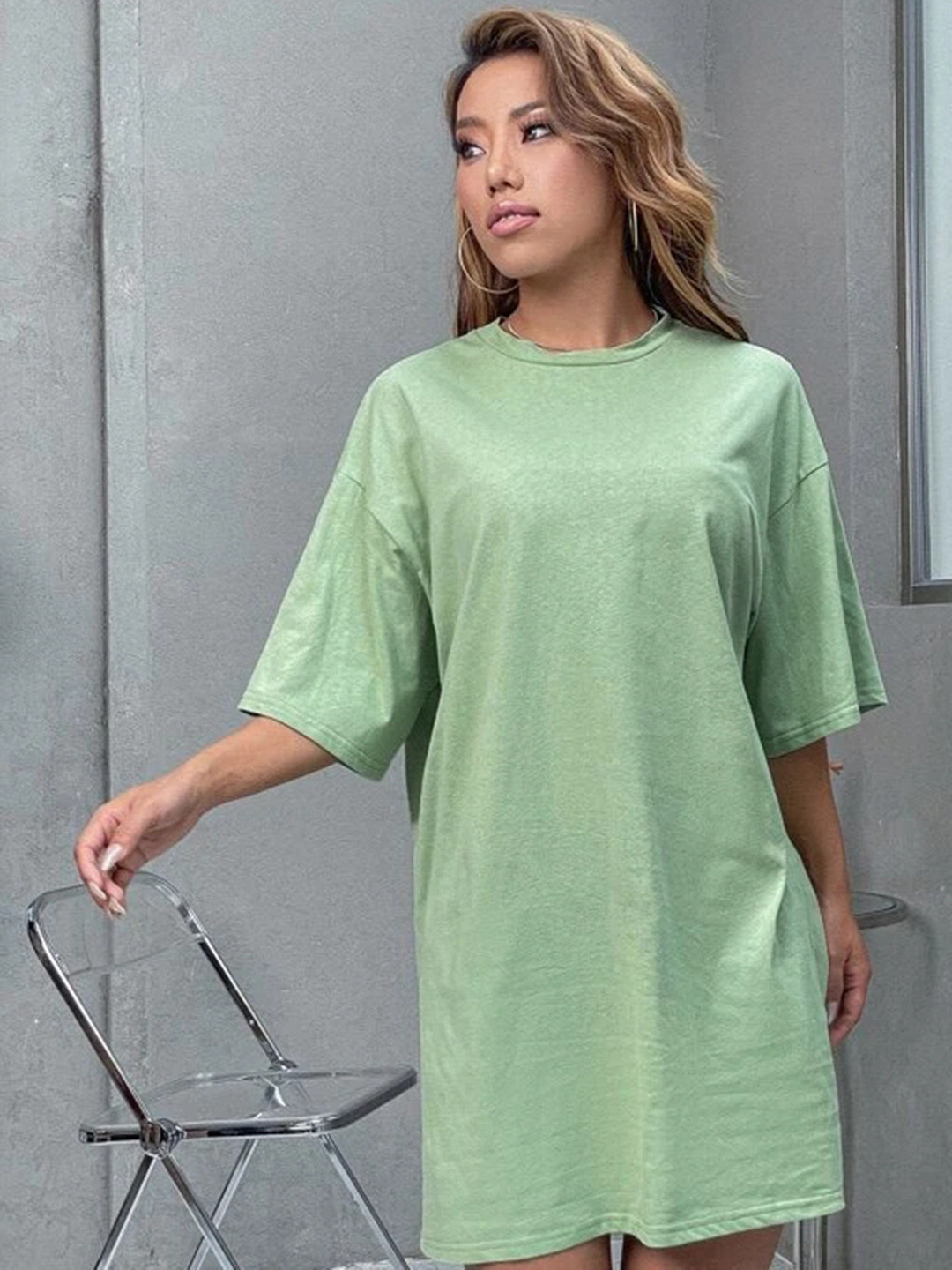 

URBANIC Mint Green & Orange Extra Relaxed Fit Back Dragon Print Longline Cotton T-shirt