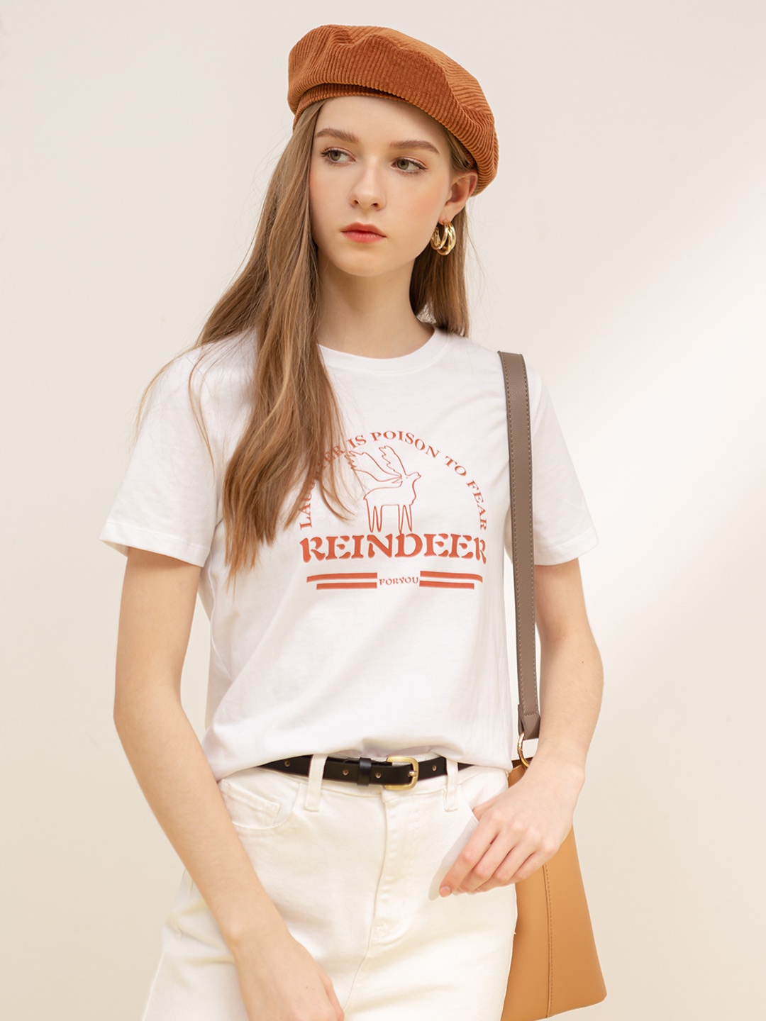 

URBANIC Women White & Red Typography Printed T-shirt