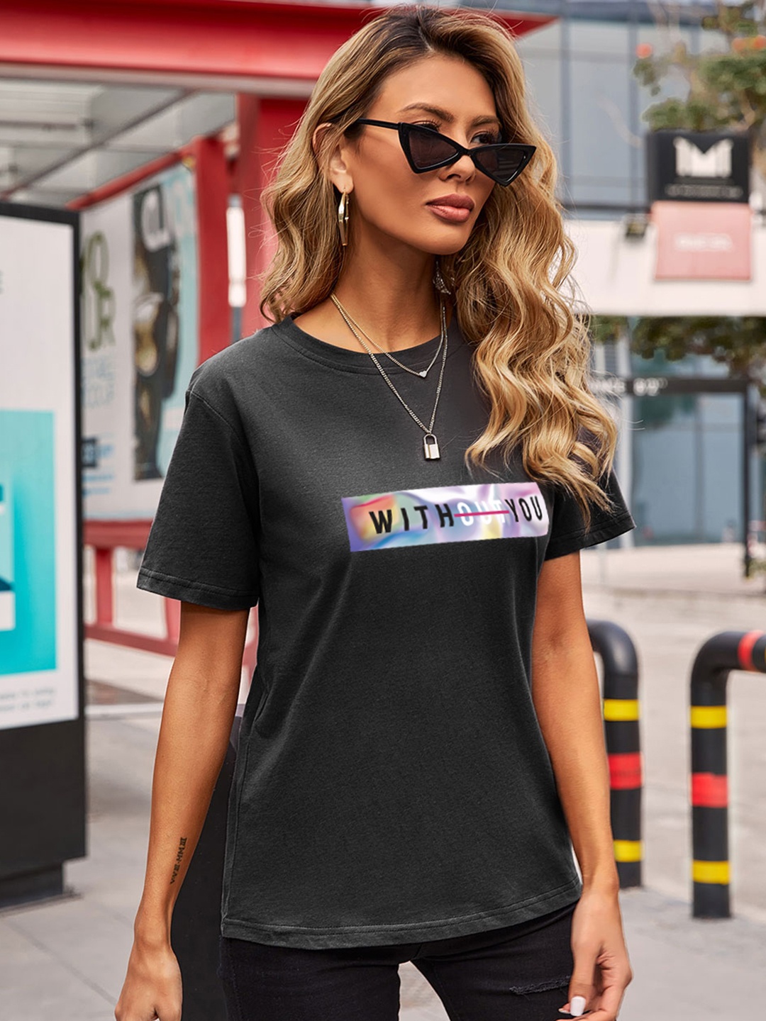 

URBANIC Women Charcoal Grey Typography Printed Drop-Shoulder Sleeves T-shirt